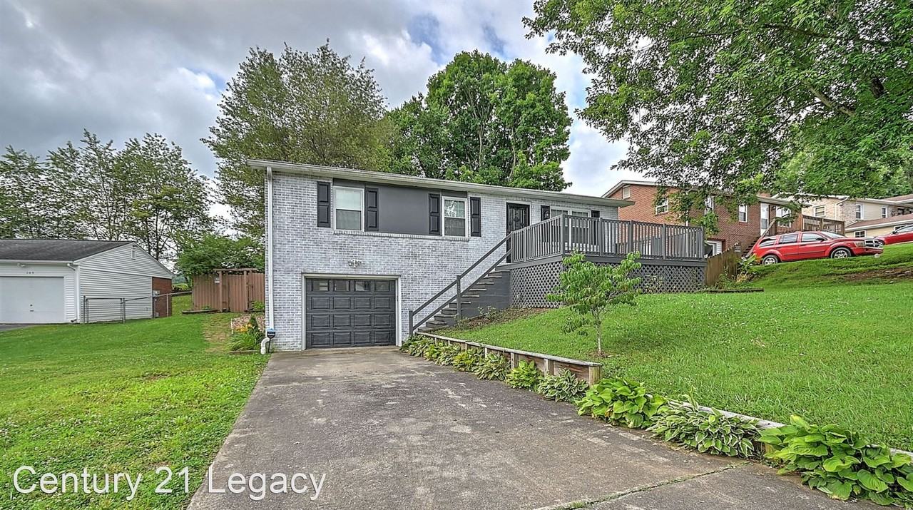 101 Cedar Park - Photo 3 of 37