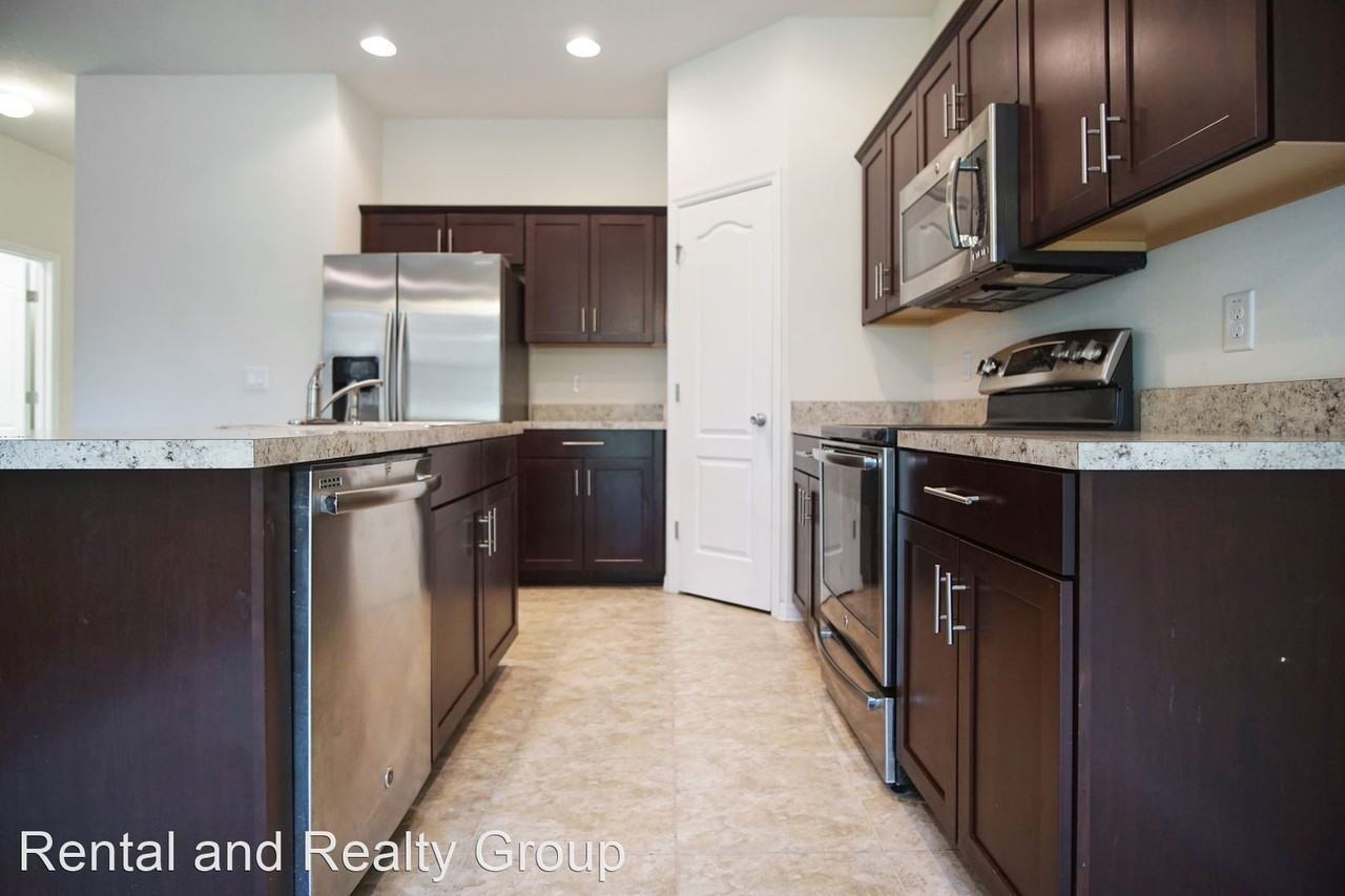 329 Lake Davenport Cir - Photo 3 of 31