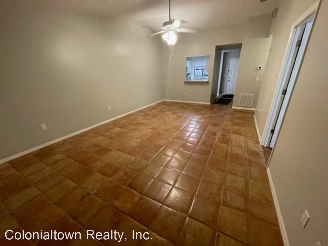 464 Club Dr - Photo 2 of 14