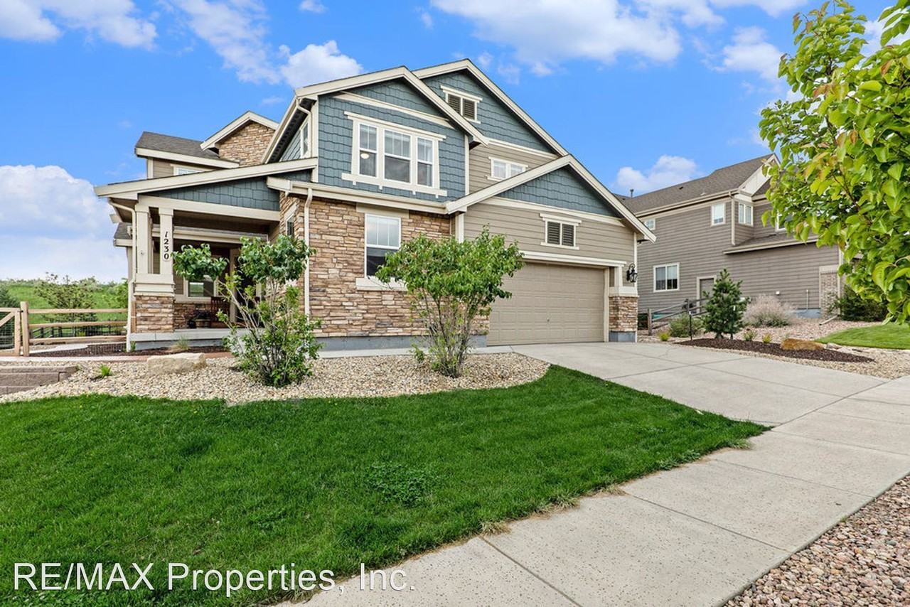 1230 Crown Haven Cir - Photo 3 of 50