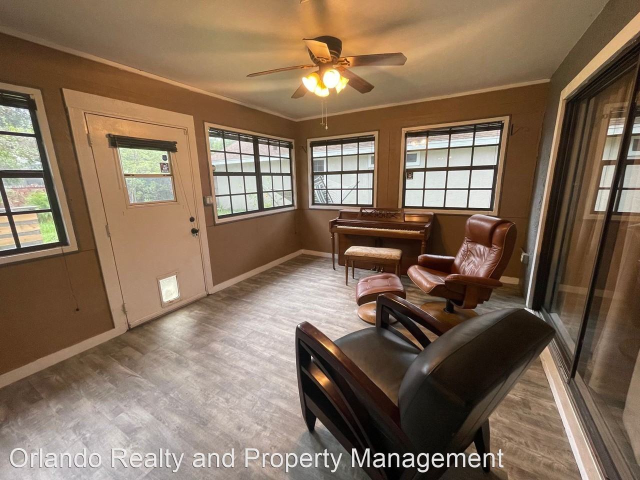 3415 Chatsworth Ln - Photo 2 of 11