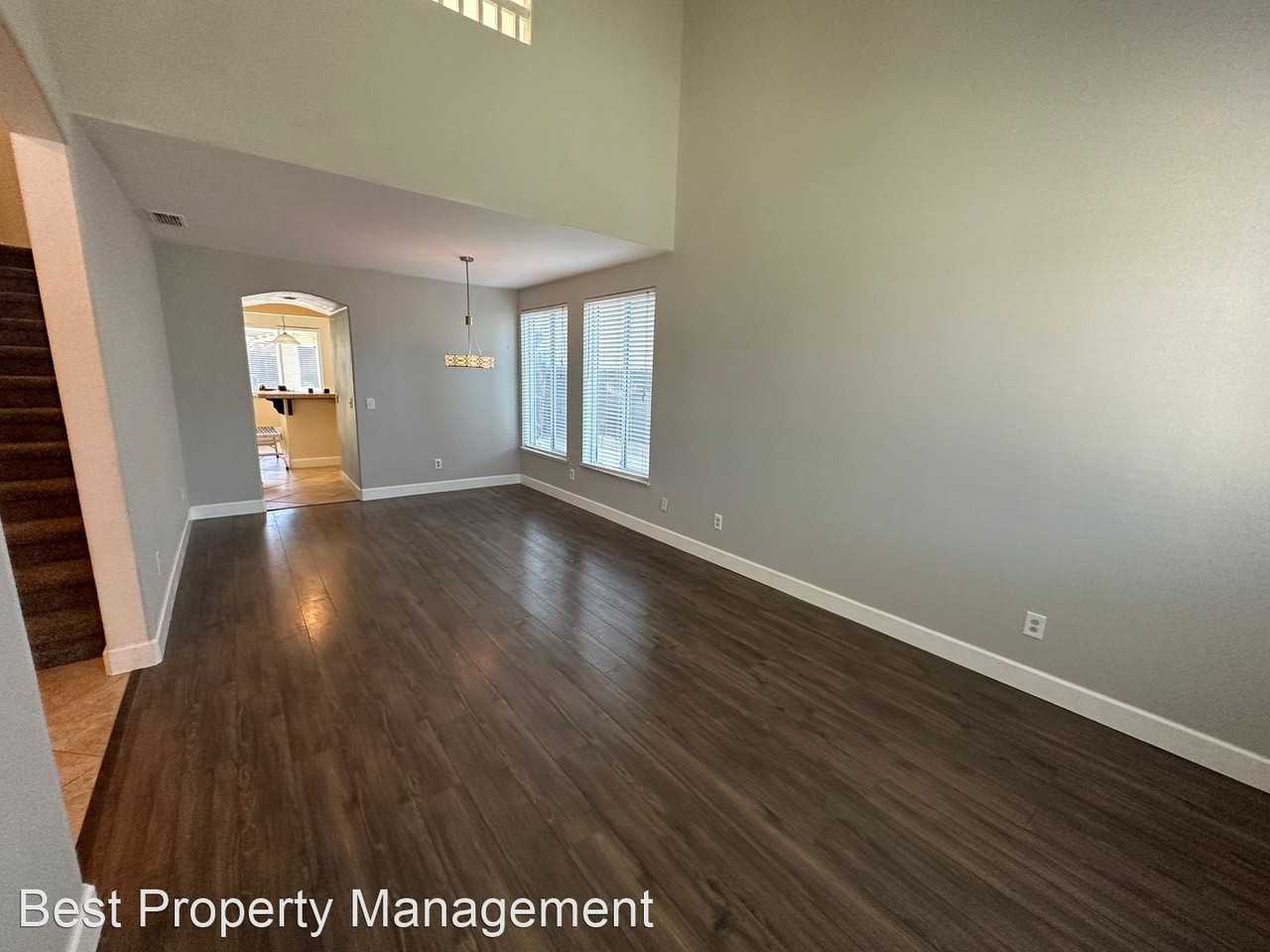 1554 Tanya Ln - Photo 2 of 24