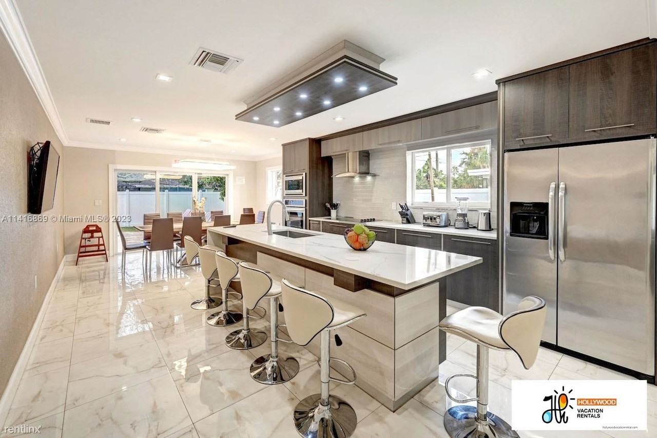 1318 Washington St - Photo 2 of 36