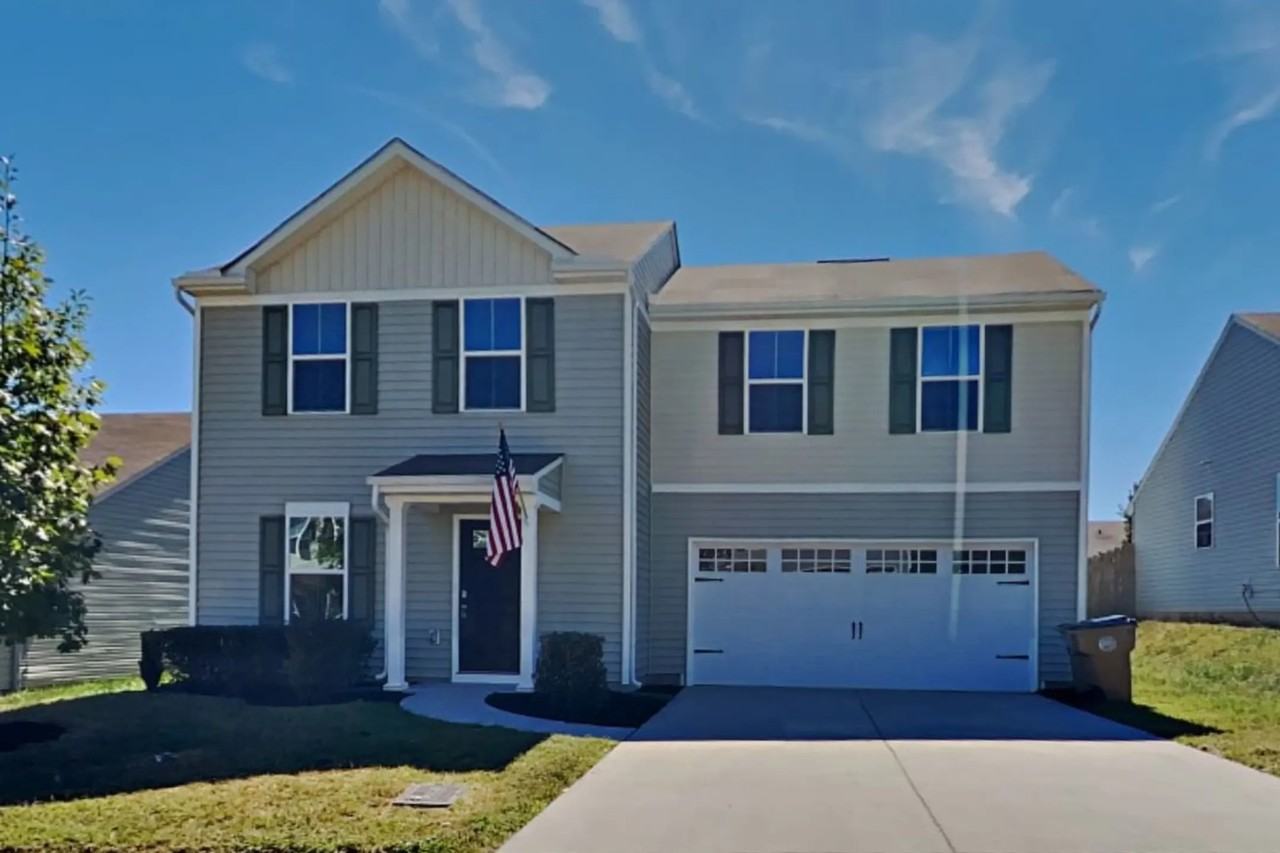 1868 Belle Arbor Dr - Photo 2 of 16