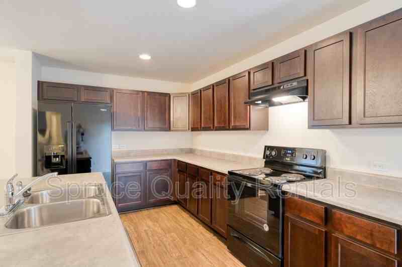 244 Baybrook Ln - Photo 3 of 18