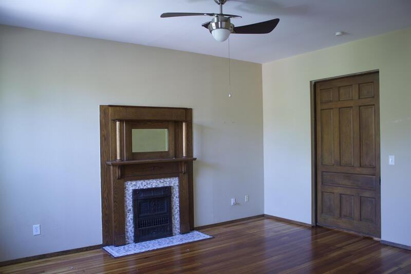 3220A Cherokee St - Photo 2 of 5