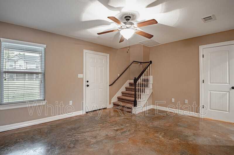 2002 20th St #603 - Photo 6 of 17