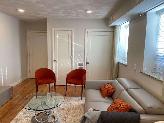 209 Commonwealth Ave #1 - Photo 7 of 13