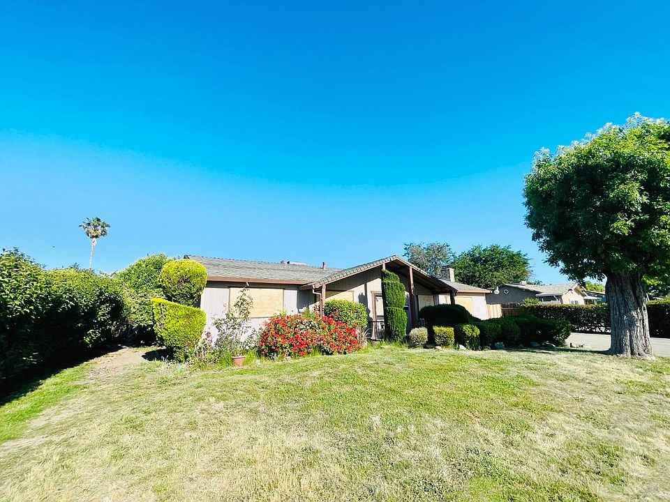 6740 75th St #NA - Photo 2 of 3