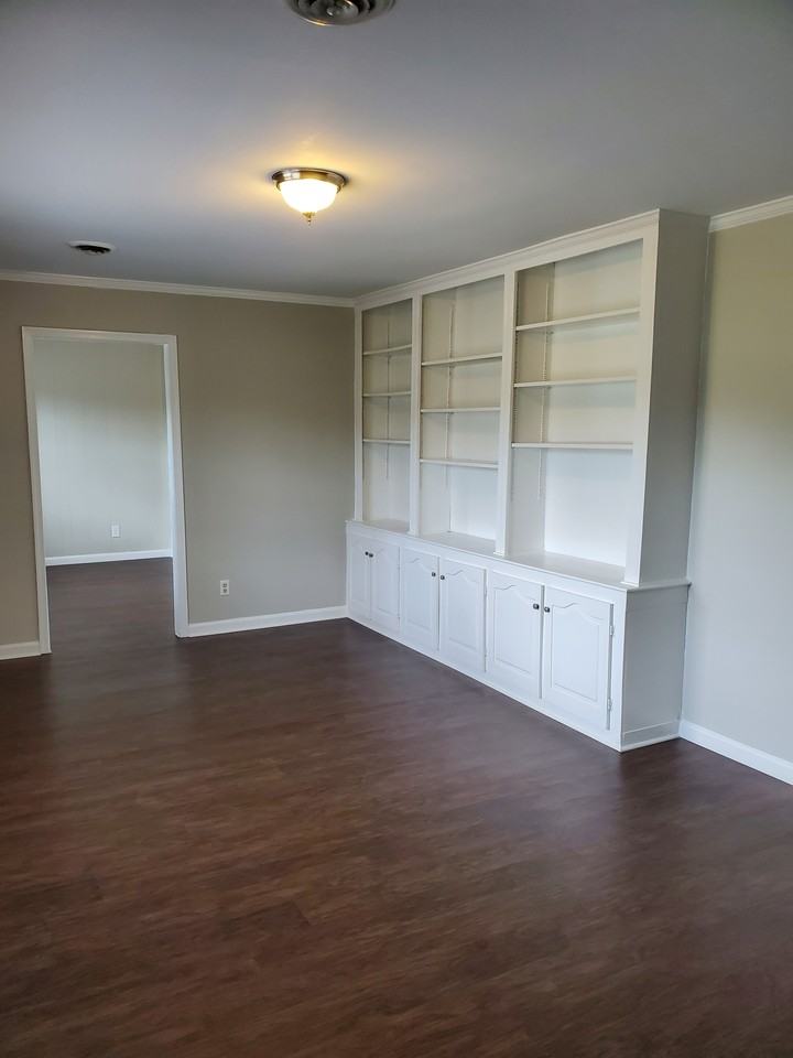 1199 Sunnyside Rd - Photo 2 of 8