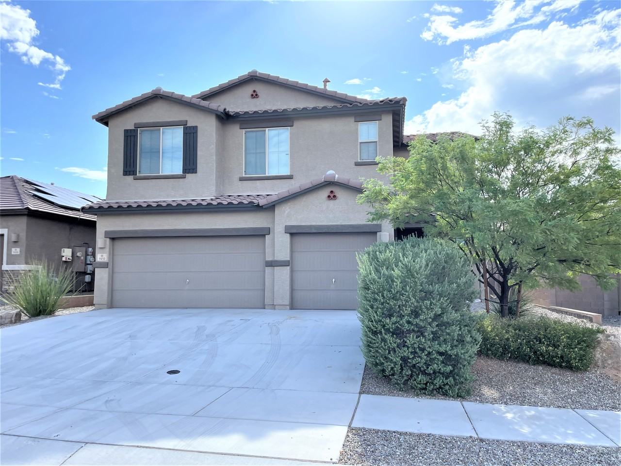 9450 N Andrina Dr - Photo 3 of 50