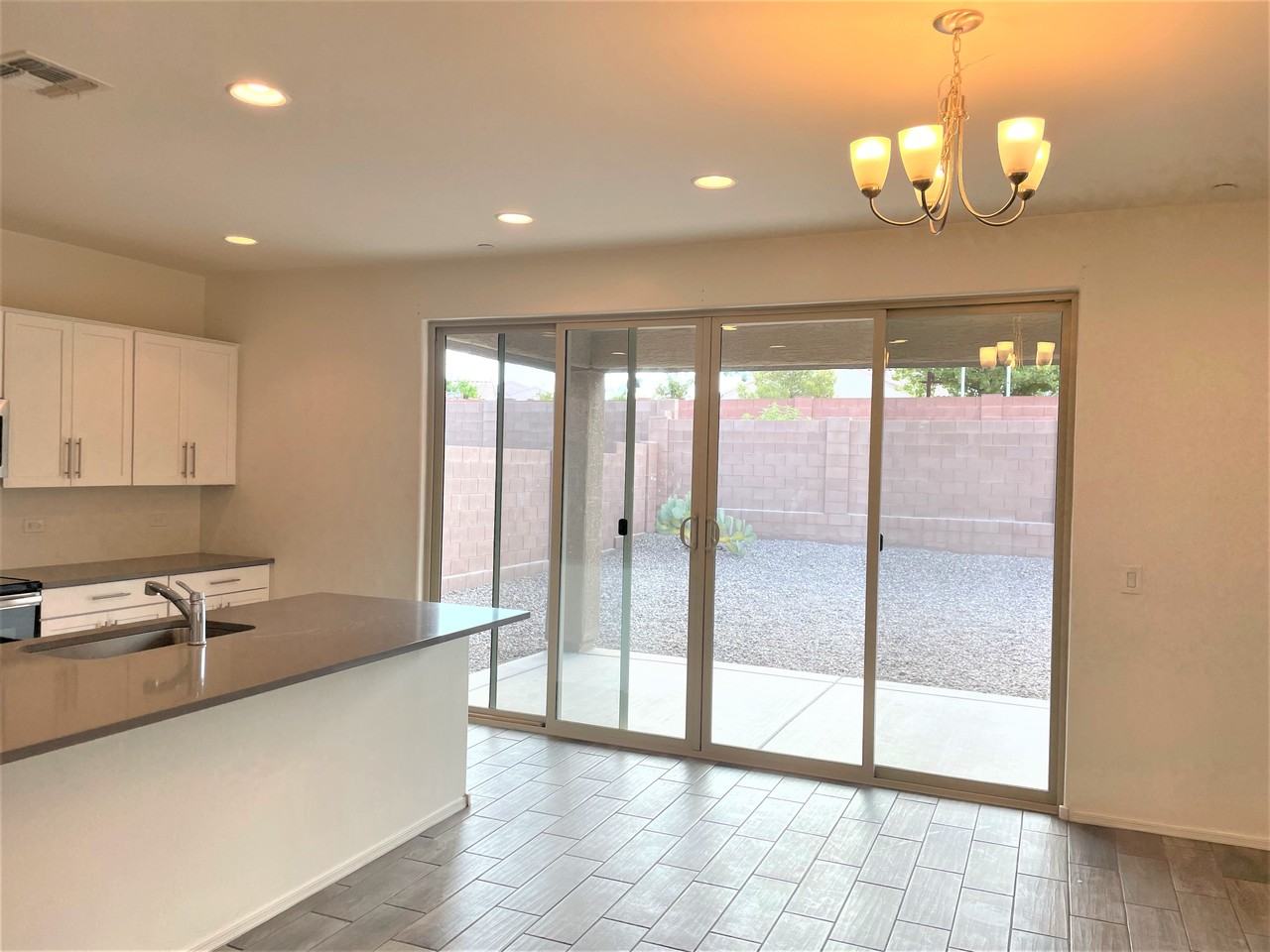 9450 N Andrina Dr - Photo 7 of 50