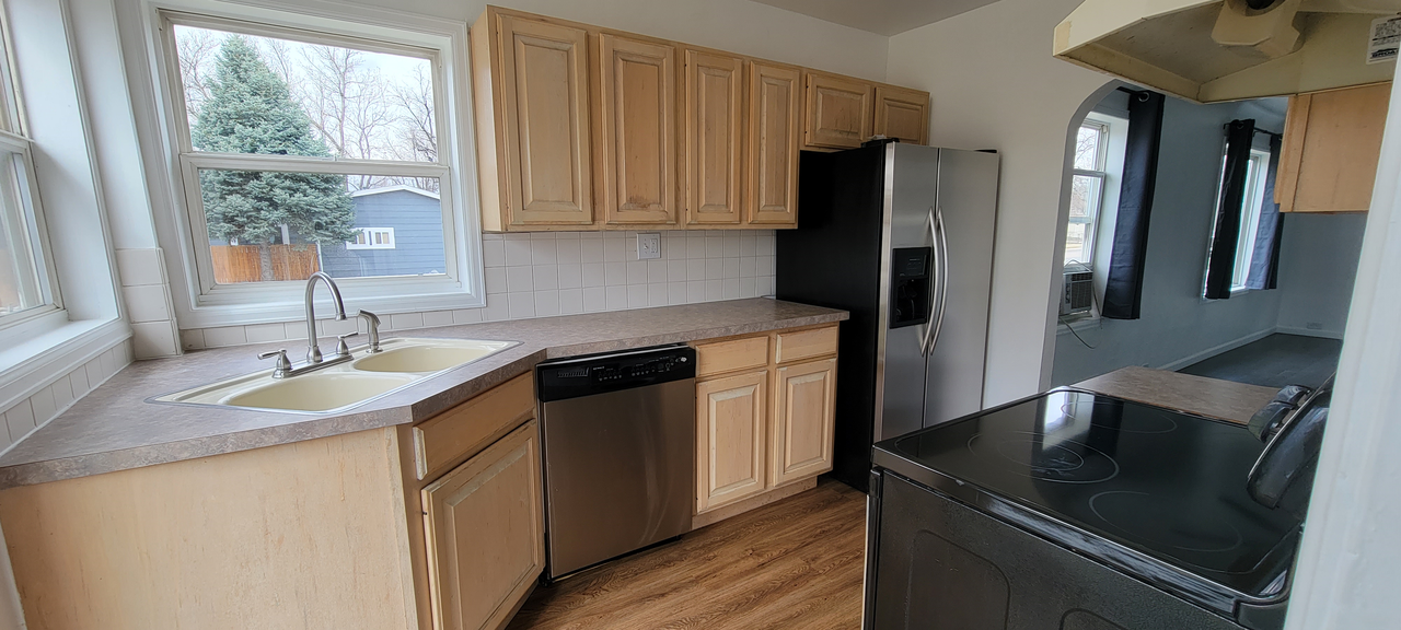 4701 S Pearl St - Photo 7 of 35