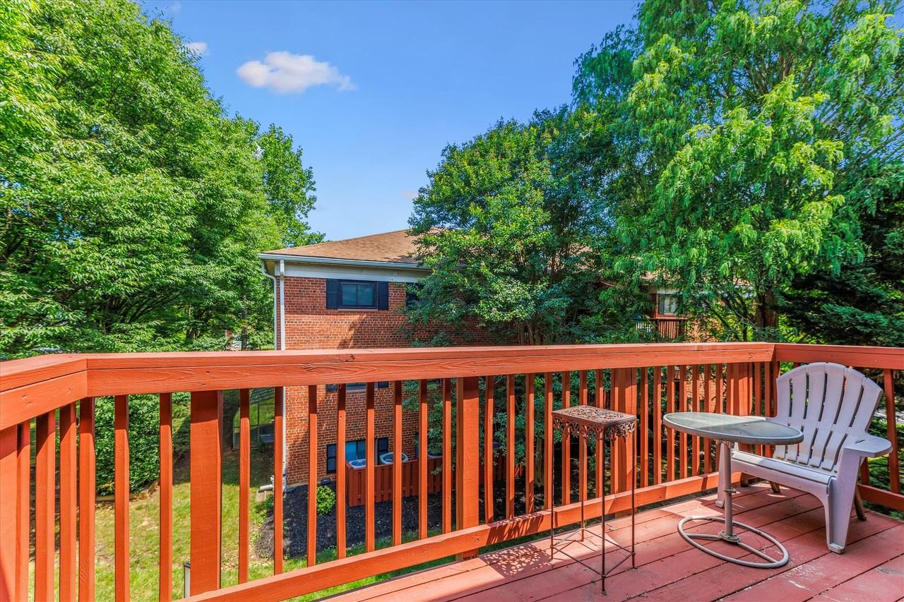 2702 Dartmouth Rd #7 - Photo 6 of 32