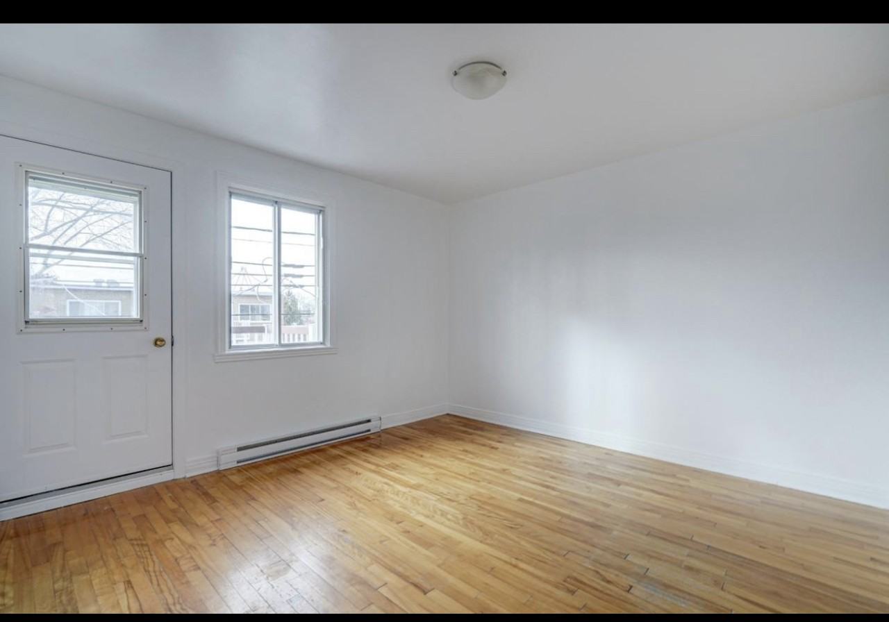 7111 15e Avenue - Photo 2 of 3