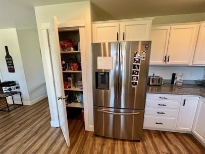 947 Ridgeview Dr - Photo 2 of 24