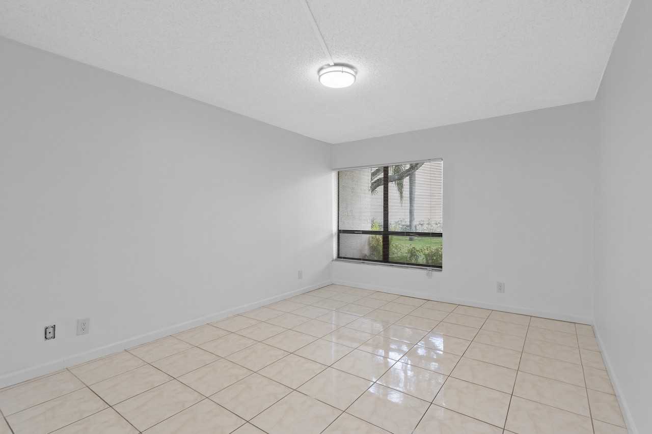 2355 Southwest 15th Street #075 - Photo 7 of 20