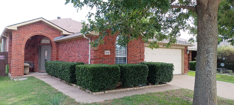 1046 Port Isabel Dr - Photo 2 of 26