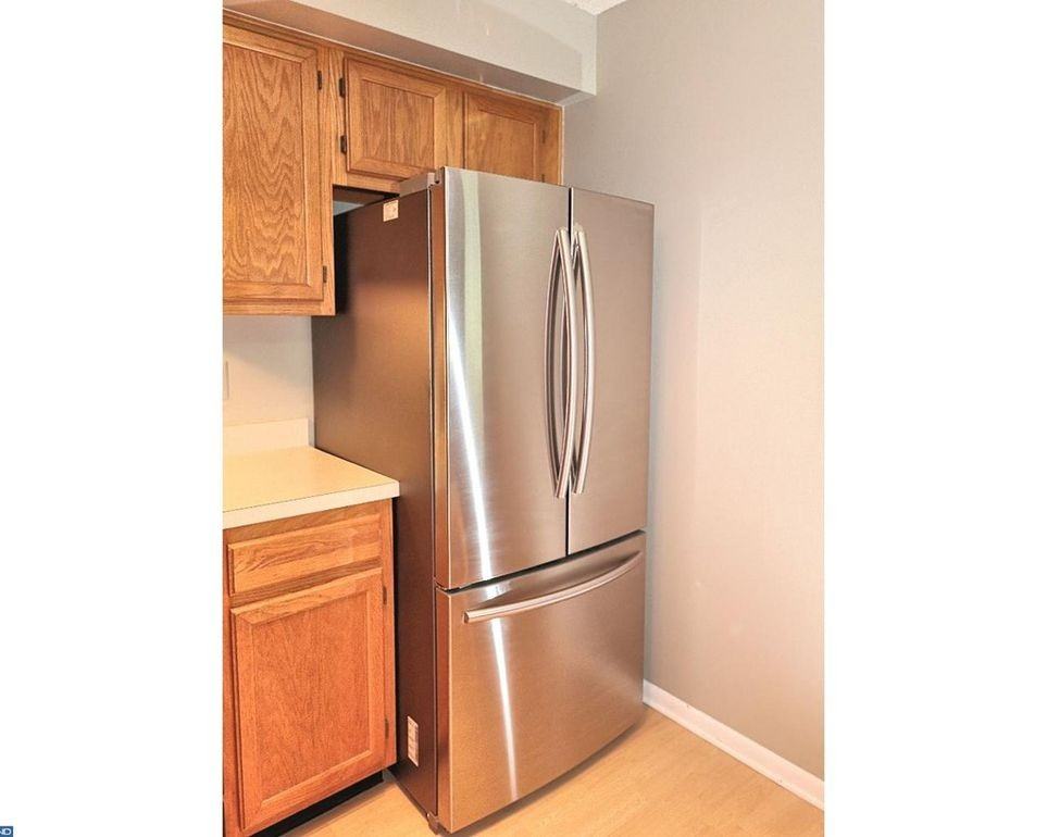 308 Trinity Court #10 - Photo 2 of 17