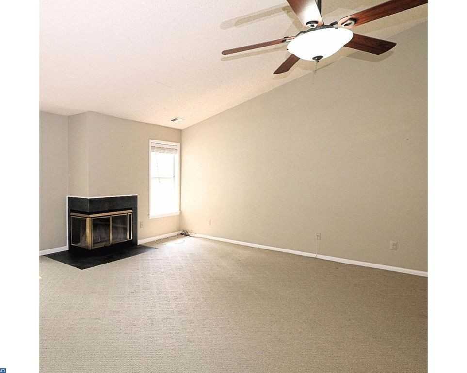 308 Trinity Court #10 - Photo 6 of 17