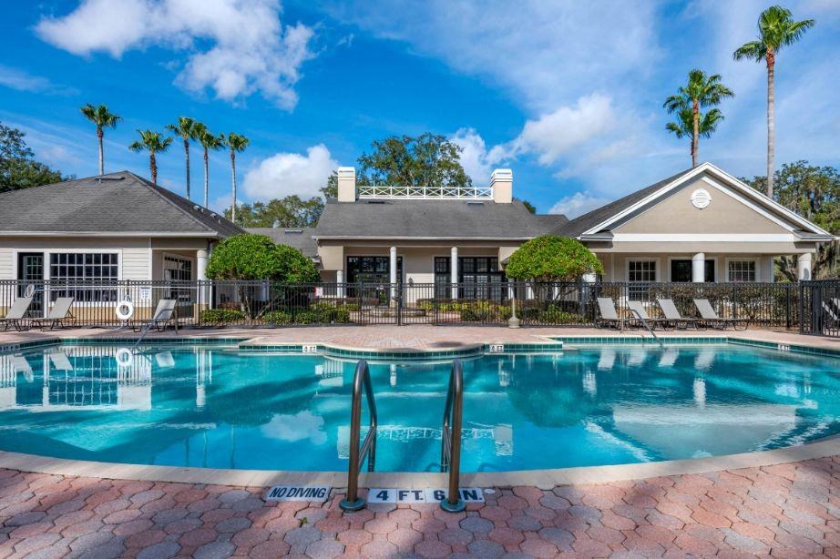 Wentworth Apartments - Photo 5 of 14