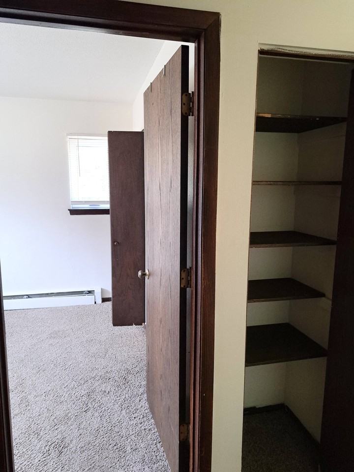 Xerxes Apartments - Photo 5 of 21