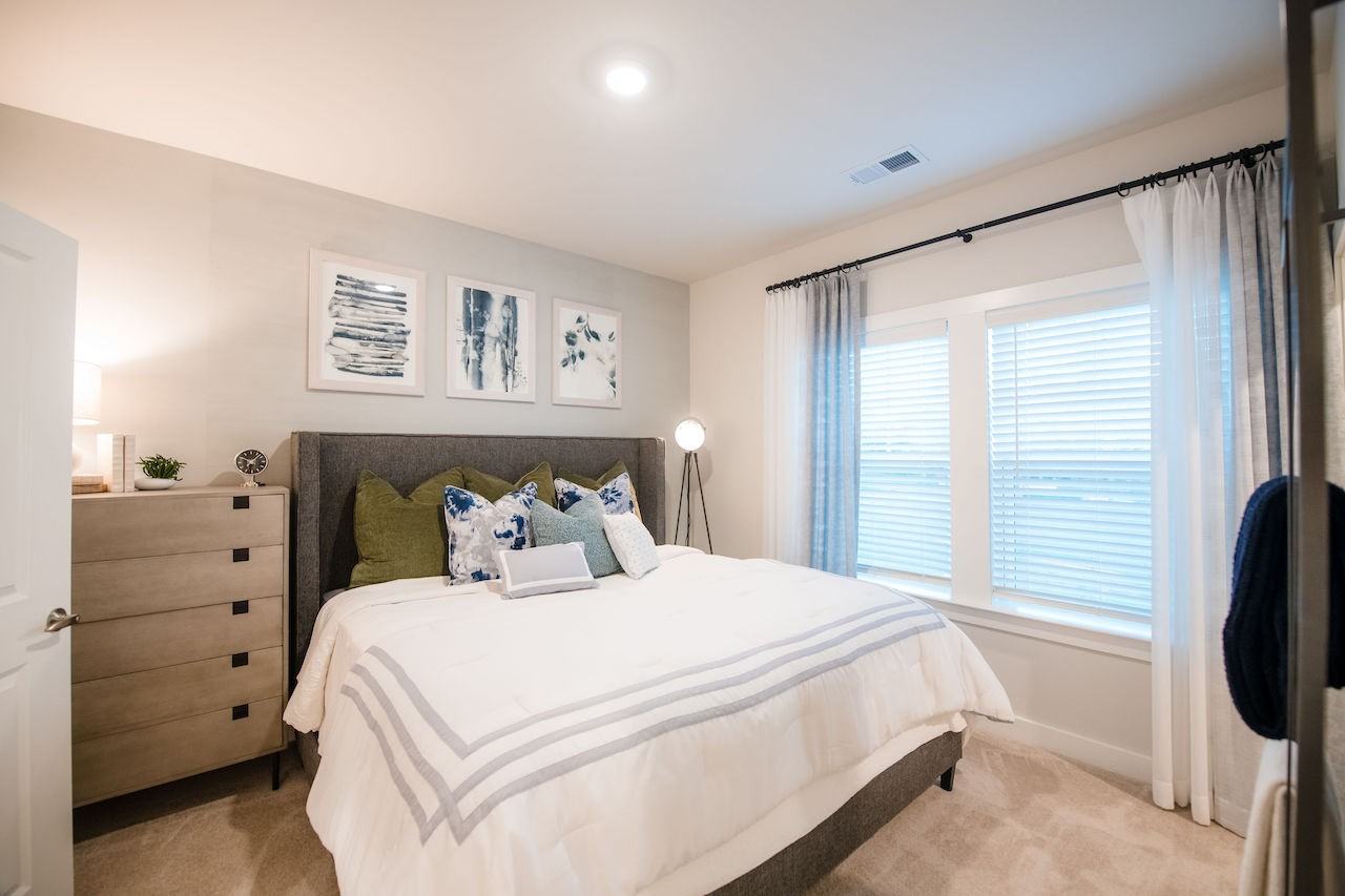 Hawthorne at the Pointe - Photo 2 of 38