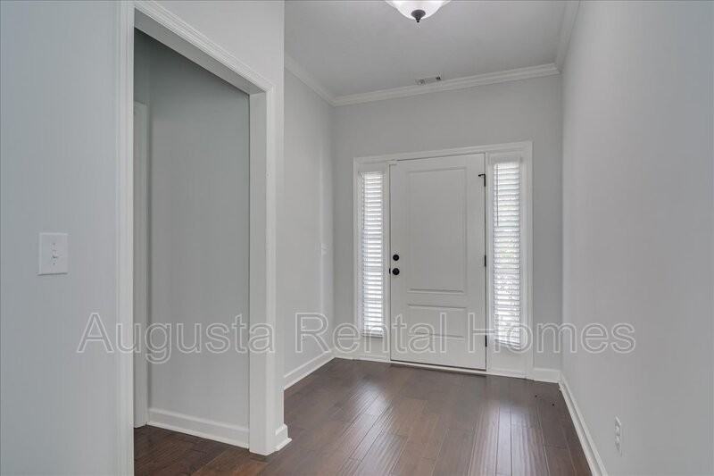 3028 Ashley Loop - Photo 5 of 37