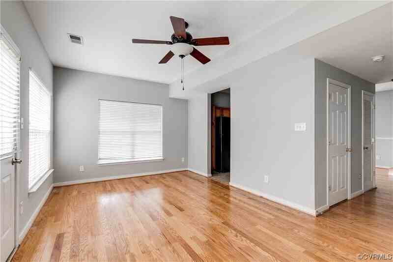 5500 Millstream Ln - Photo 3 of 12