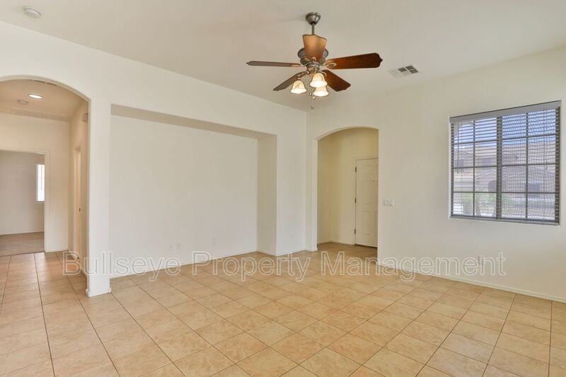 11547 E Sylvan Ave - Photo 6 of 28
