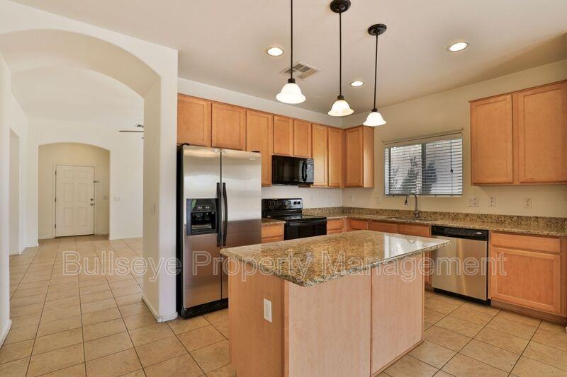 11547 E Sylvan Ave - Photo 7 of 28