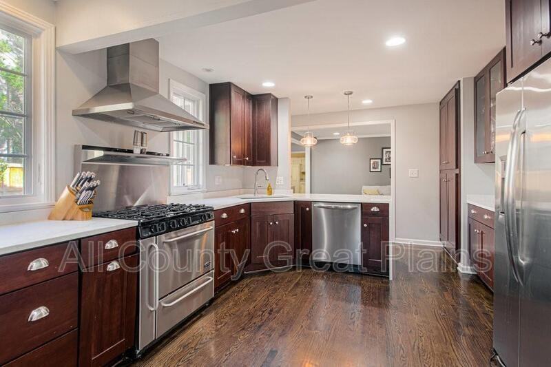 3714 Wterr. - Photo 3 of 10