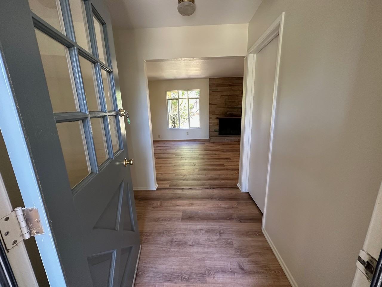 116 Amanda Lane - Photo 2 of 15