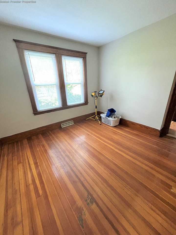 Elm St #1 - Photo 7 of 9