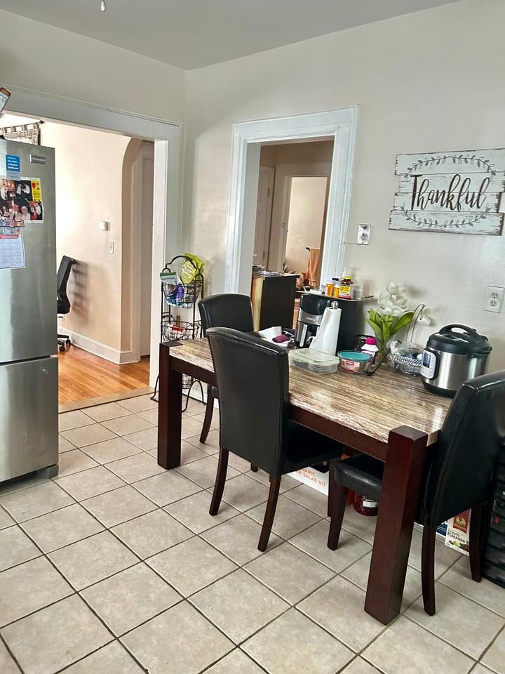 124 Sargeant Ave #1 - Photo 2 of 5