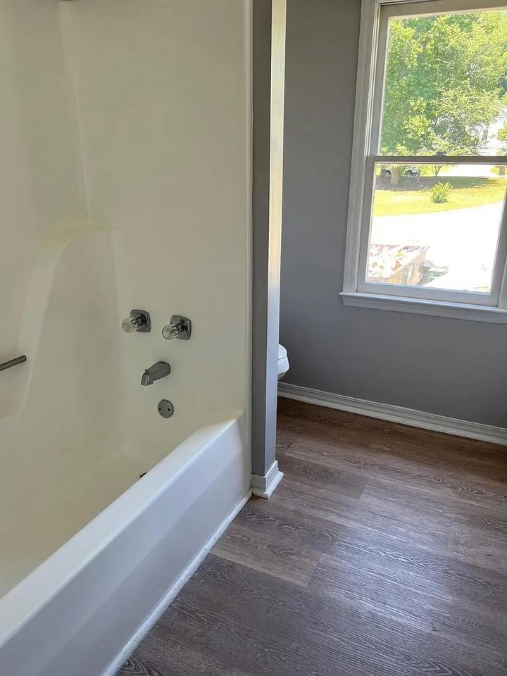 1307 Newfoundland Ct - Photo 7 of 27