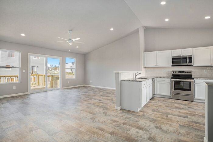 8407 W Sturtevant Ave - Photo 2 of 18