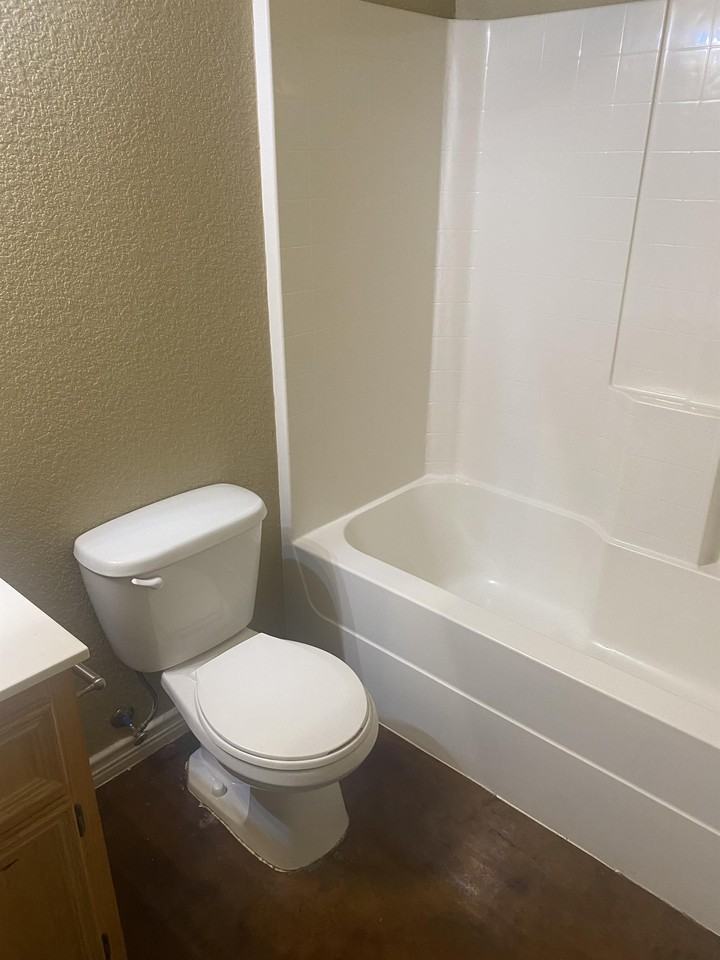 2601 Cody Poe Rd #B - Photo 6 of 10