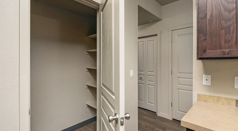 51 East Blue Heron Lane - Photo 4 of 21