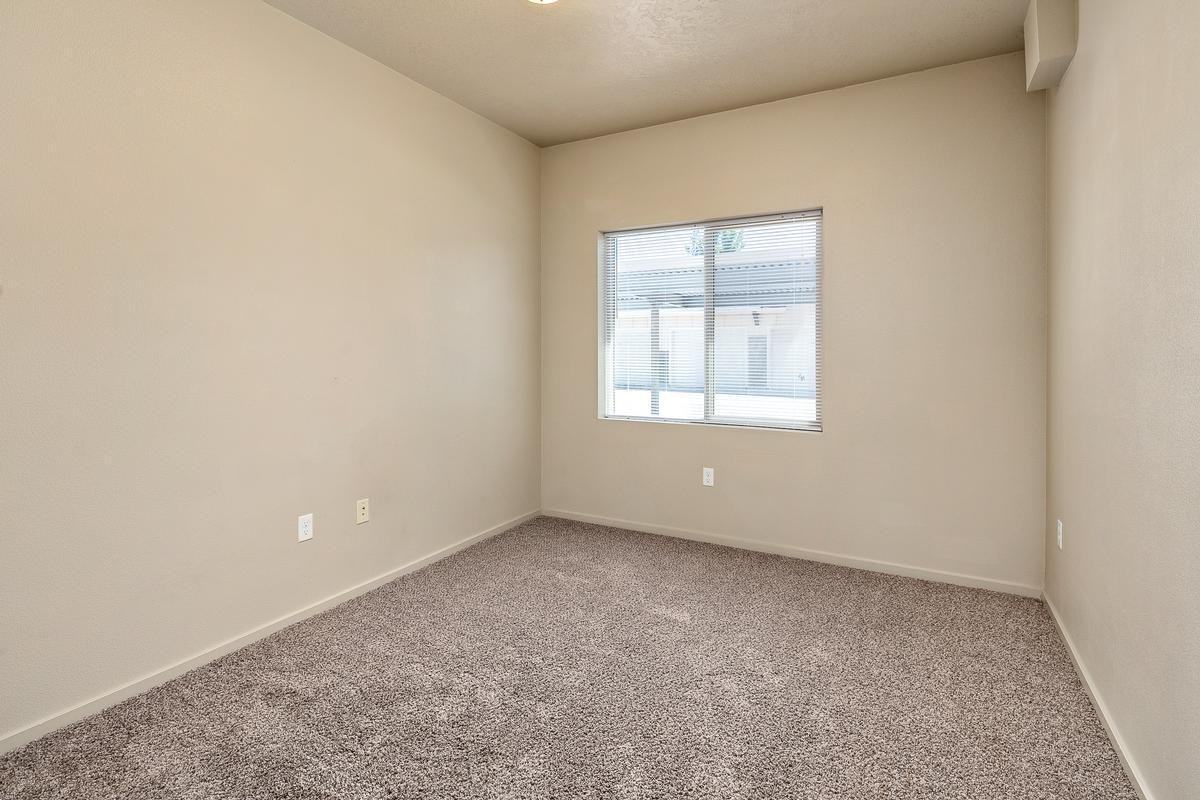 51 E Blue Heron Ln - Photo 6 of 11