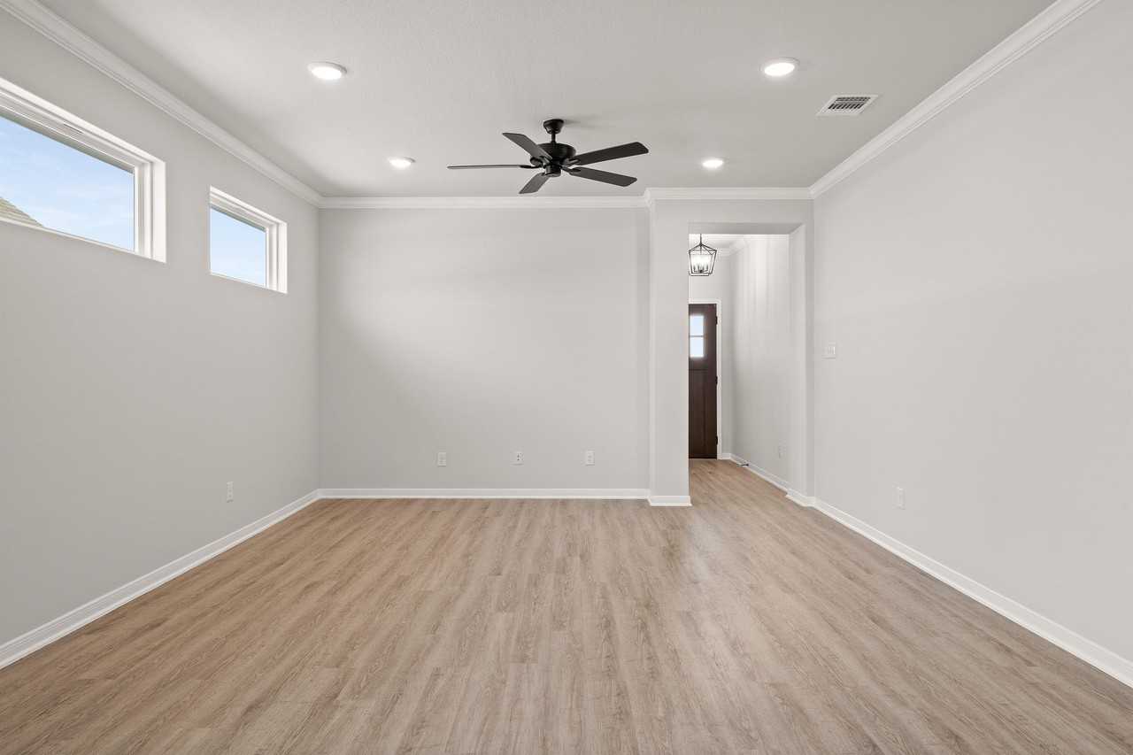 704 La Parra Bnd #1 - Photo 3 of 24