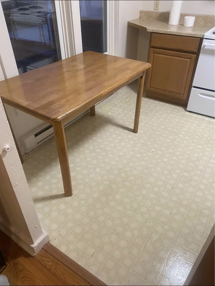 123 Main St #C - Photo 4 of 11