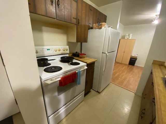 612-17 Eldon Hall PlaceUnit 612 #1 - Photo 4 of 9