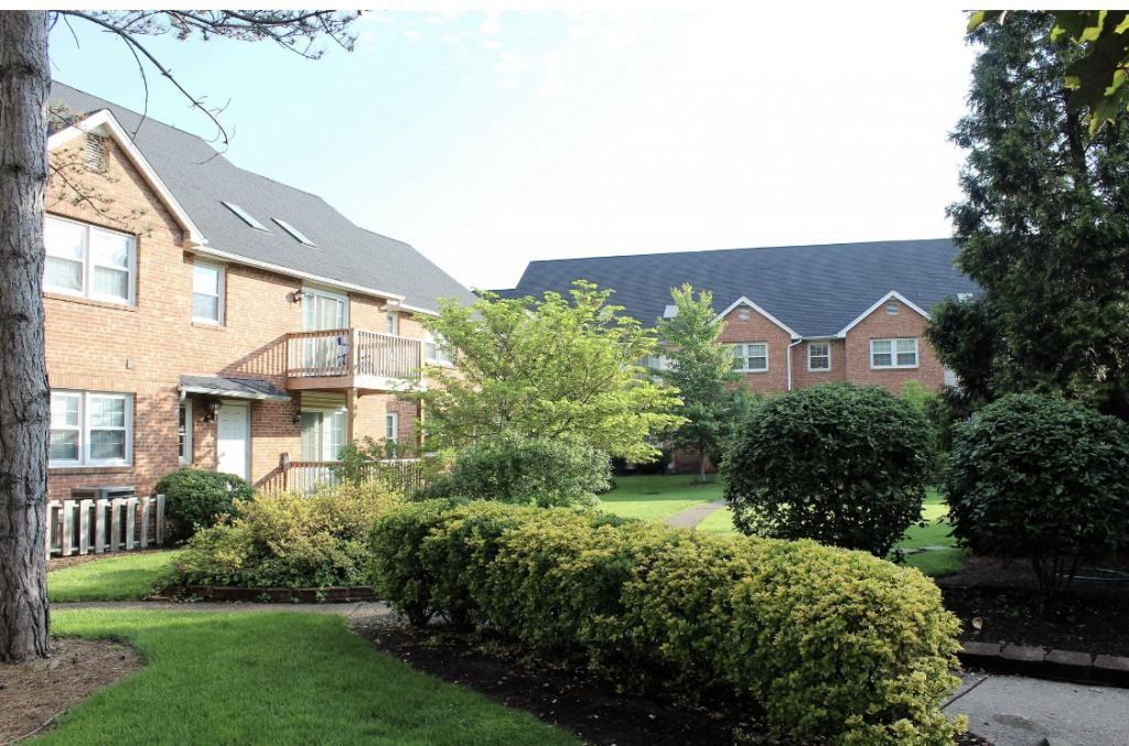 400F Clendenin St. F Charleston, WV 25301 Wv 25301, Charleston, WV