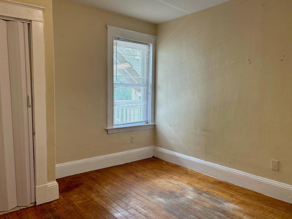 109 Birch St - Photo 5 of 16