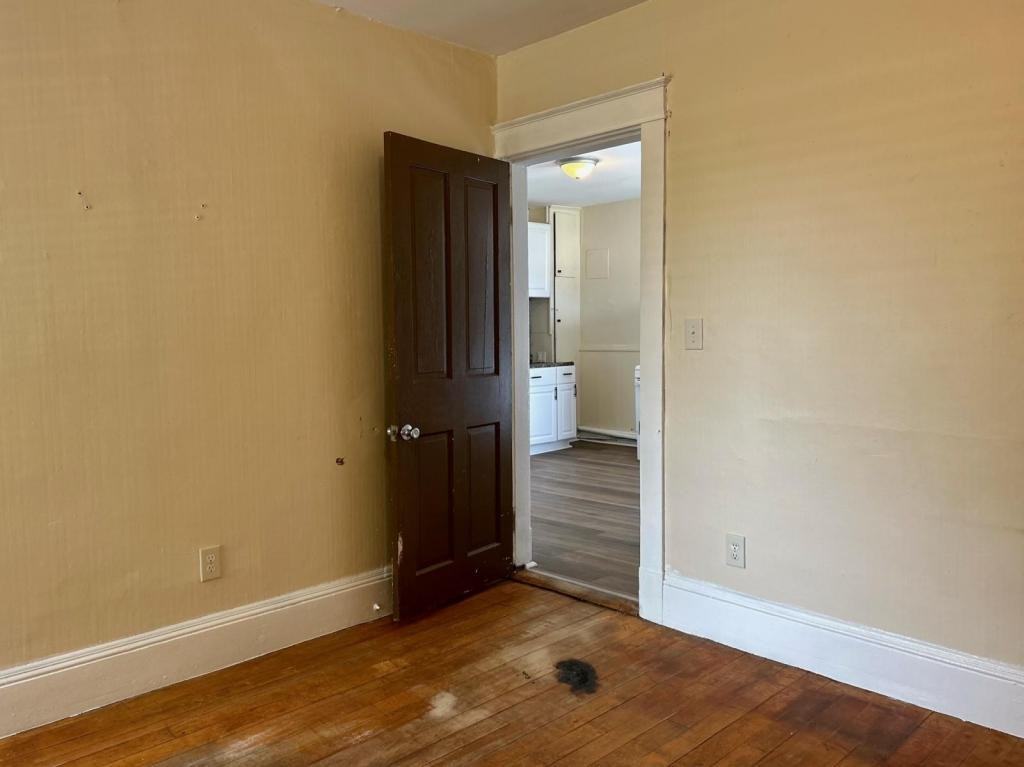 109 Birch St - Photo 6 of 16