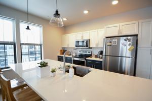 featured image of 171 S Fair Oaks Ave