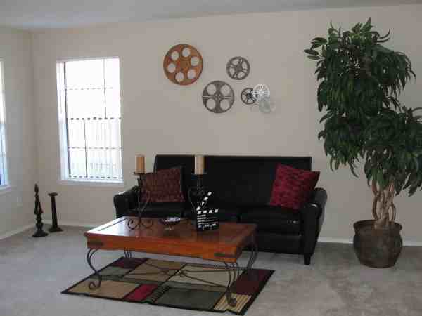 Raintree - Photo 2 of 17