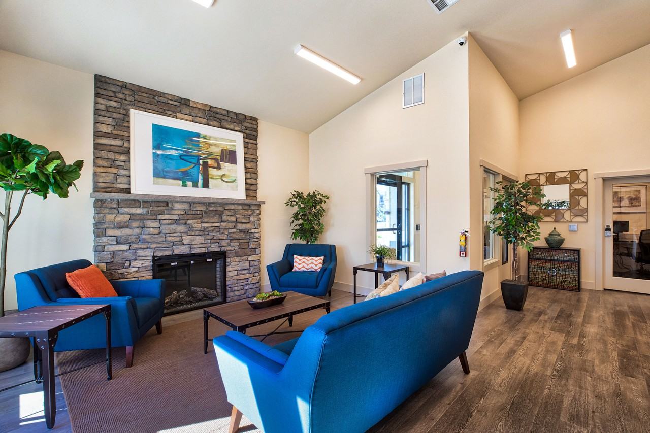 Stonewood - Photo 6 of 10