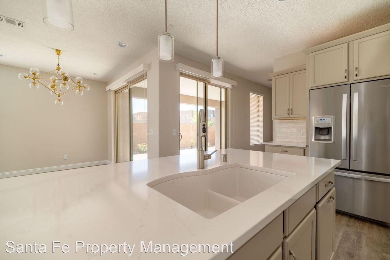 4931 Venado Peak - Photo 2 of 24